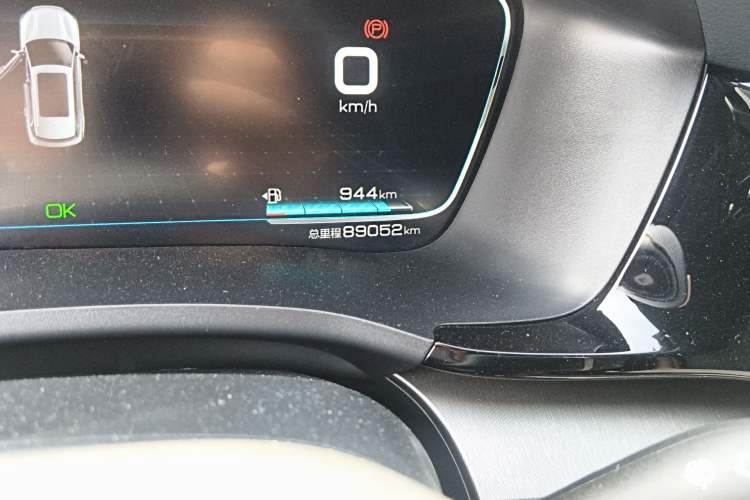 Used BYD Song PLUS New Energy 2021 DM-i 110KM Flagship PLUS Odometer Close Up