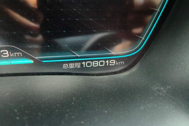 Used BYD Song PLUS New Energy 2021 DM-i 110KM Flagship PLUS Odometer Close Up