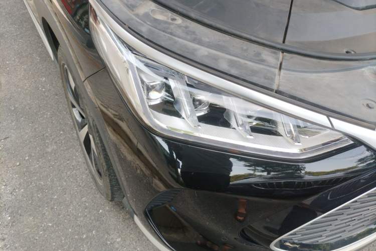 Used BYD Song PLUS New Energy 2021 DM-i 110KM Flagship Model Right Front Headlight