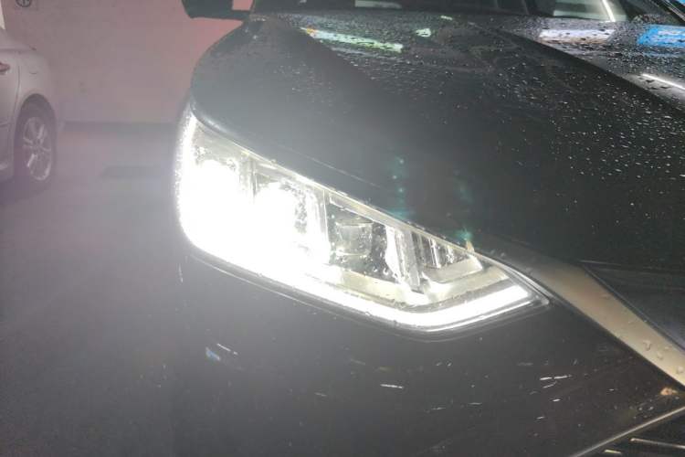 Used BYD Song PLUS New Energy 2021 DM-i 110KM Flagship Model Right Front Headlight