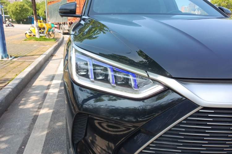 Used BYD Song PLUS New Energy 2021 DM-i 110KM Flagship PLUS Right Front Headlight