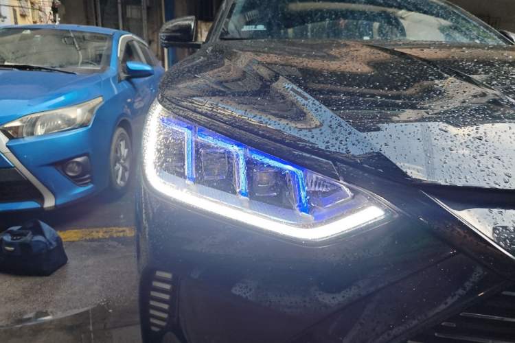 Used BYD Song PLUS New Energy 2021 DM-i 110KM Flagship PLUS Right Front Headlight