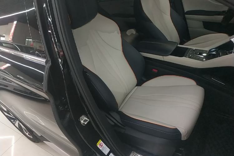 Used BYD Song PLUS New Energy 2021 DM-i 110KM Flagship Model Right Front Seat