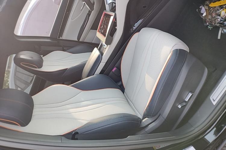 Used BYD Song PLUS New Energy 2021 EV Flagship Model Right Front Seat