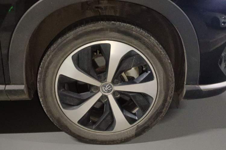 Used BYD Song PLUS New Energy 2021 DM-i 51KM Prestige Model Right Front Wheel Hub