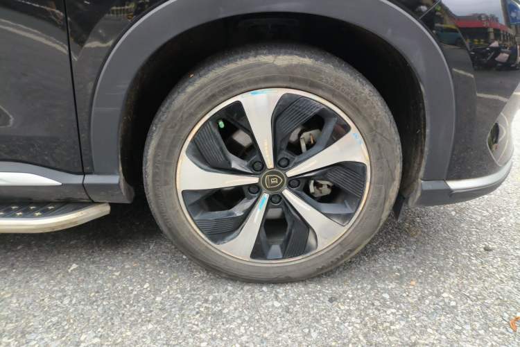 Used BYD Song PLUS New Energy 2021 DM-i 110KM Flagship Model Right Front Wheel Hub