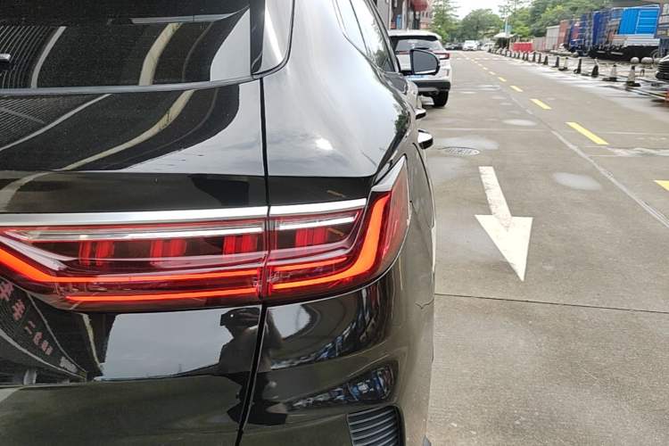 Used BYD Song PLUS New Energy 2021 DM-i 110KM Flagship PLUS Right Rear Taillight