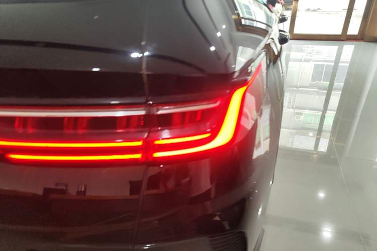 Used BYD Song PLUS New Energy 2021 DM-i 110KM Flagship PLUS Right Rear Taillight