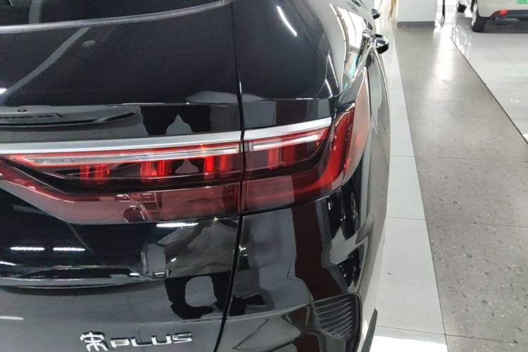 Used BYD Song PLUS New Energy 2021 DM-i 110KM Flagship Model Right Rear Taillight