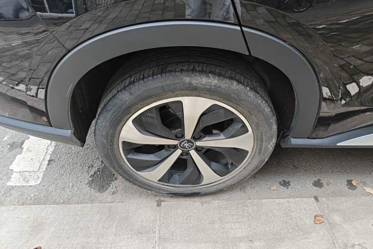 Used BYD Song PLUS New Energy 2021 DM-i 51KM Prestige Model Right Rear Wheel Hub