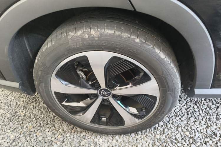 Used BYD Song PLUS New Energy 2021 DM-i 110KM Flagship Model Right Rear Wheel Hub