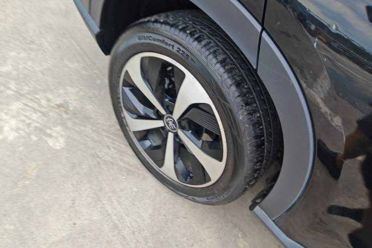 Used BYD Song PLUS New Energy 2021 DM-i 110KM Flagship PLUS Right Rear Wheel Hub