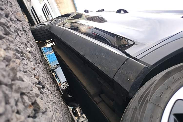 Used BYD Song PLUS New Energy 2021 EV Flagship Model Right Side Sill