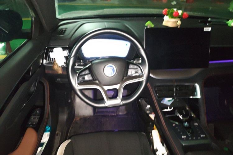 Used BYD Song PLUS New Energy 2021 DM-i 100KM Four-Wheel Drive Flagship PLUS Steering Wheel