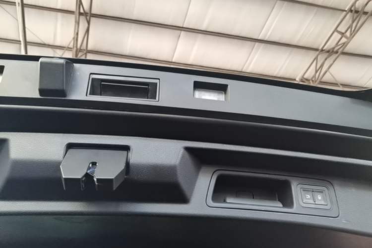 Used BYD Song PLUS New Energy 2021 DM-i 110KM Flagship PLUS Trunk