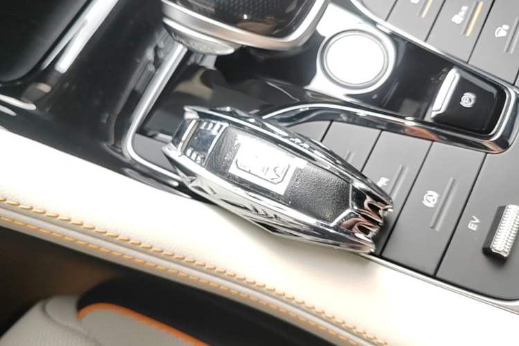 Used BYD Song PLUS New Energy 2021 DM-i 110KM Flagship PLUS Vehicle Key