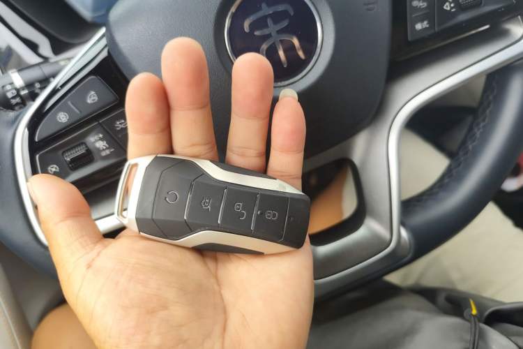 Used BYD Song PLUS New Energy 2021 DM-i 110KM Flagship PLUS 5G Edition Vehicle Key