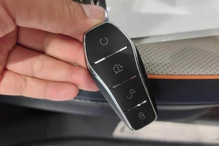 Used BYD Song PLUS New Energy 2021 DM-i 110KM Flagship PLUS Vehicle Key