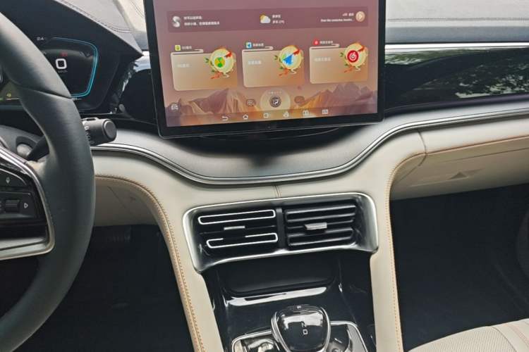 Used BYD Song PLUS New Energy 2021 DM-i 51KM Prestige Model Audio And AC Panel