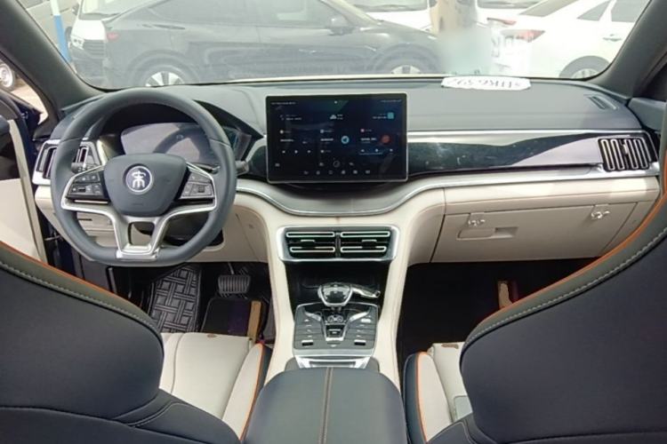 Used BYD Song PLUS New Energy 2021 DM-i 110KM Flagship PLUS Center Console