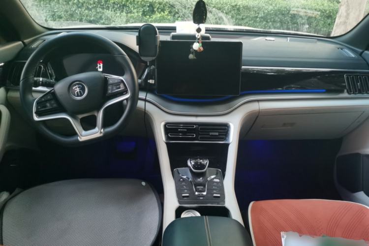 Used BYD Song PLUS New Energy 2021 DM-i 110KM Flagship PLUS Center Console