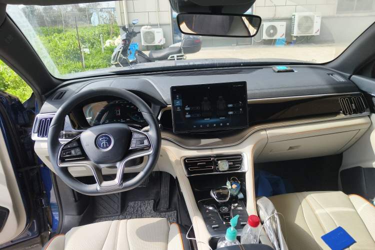 Used BYD Song PLUS New Energy 2021 DM-i 51KM Prestige Model Center Console