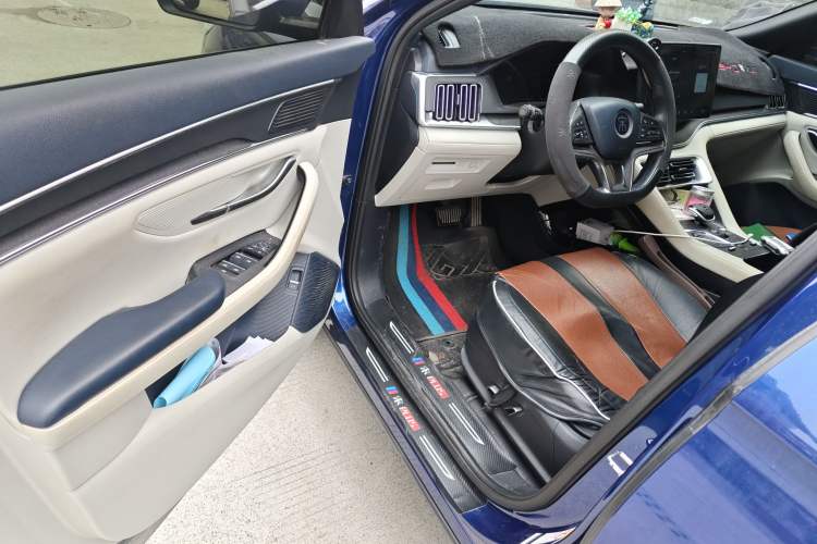 Used BYD Song PLUS New Energy 2021 DM-i 110KM Flagship PLUS Driver Seat