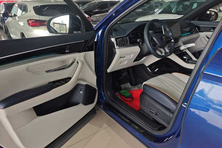Used BYD Song PLUS New Energy 2021 DM-i 51KM Prestige Model Driver Seat