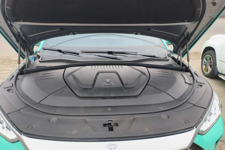Used BYD Song PLUS New Energy 2021 DM-i 100KM Four-Wheel Drive Flagship PLUS Engine Bay