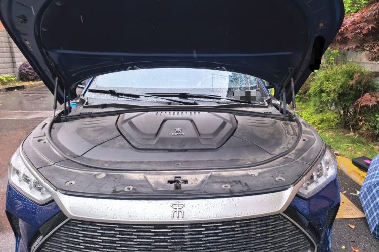 Used BYD Song PLUS New Energy 2021 DM-i 100KM Four-Wheel Drive Flagship PLUS 5G Edition Engine Bay
