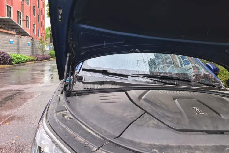 Used BYD Song PLUS New Energy 2021 DM-i 100KM Four-Wheel Drive Flagship PLUS 5G Edition Engine Bay Right
