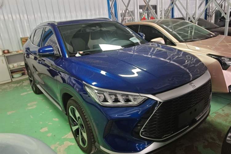 Used BYD Song PLUS New Energy 2021 DM-i 110KM Flagship PLUS Front Right 45 Deg