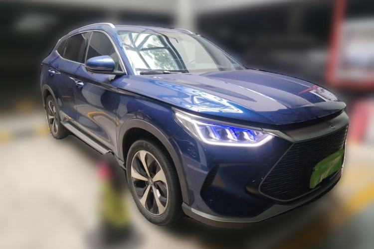 Used BYD Song PLUS New Energy 2021 DM-i 51KM Prestige Model Front Right 45 Deg