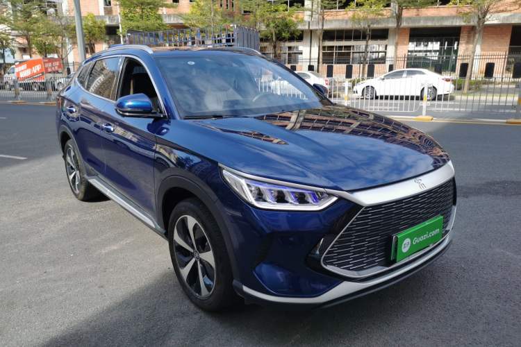 Used BYD Song PLUS New Energy 2021 DM-i 110KM Flagship Model Front Right 45 Deg
