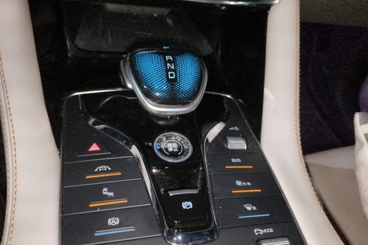 Used BYD Song PLUS New Energy 2021 DM-i 110KM Flagship PLUS 5G Edition Gear Lever