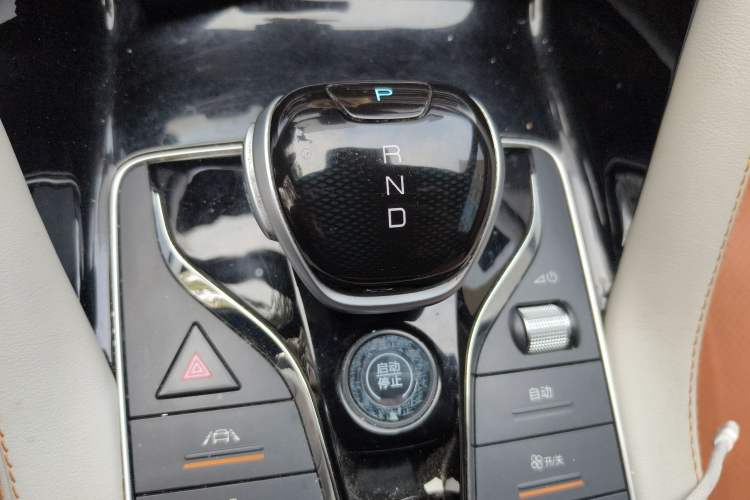 Used BYD Song PLUS New Energy 2021 DM-i 110KM Flagship PLUS Gear Lever