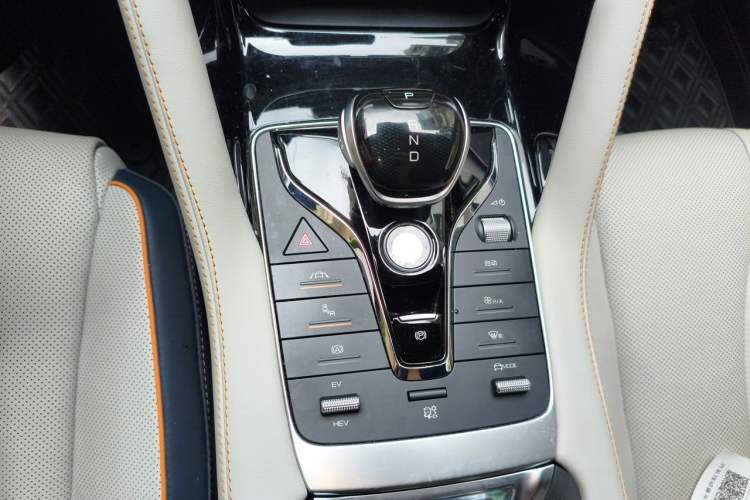 Used BYD Song PLUS New Energy 2021 DM-i 110KM Flagship Model Gear Lever