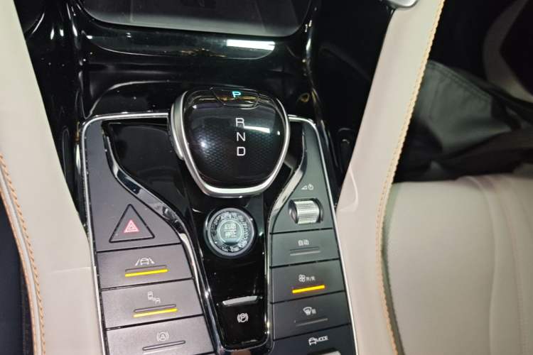 Used BYD Song PLUS New Energy 2021 DM-i 110KM Flagship PLUS Gear Lever