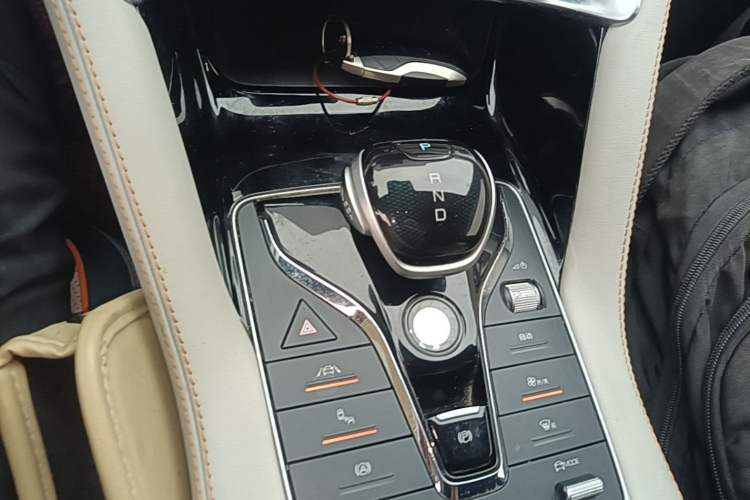 Used BYD Song PLUS New Energy 2021 DM-i 110KM Flagship Model Gear Lever