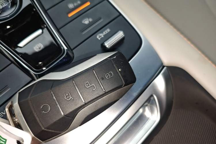 Used BYD Song PLUS New Energy 2021 DM-i 110KM Flagship PLUS Interior 1