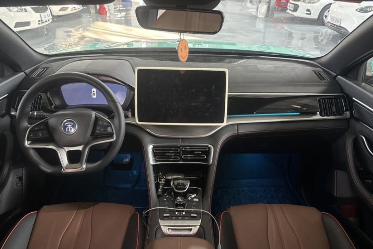 Used BYD Song PLUS New Energy 2021 DM-i 100KM Four-Wheel Drive Flagship PLUS Interior 3