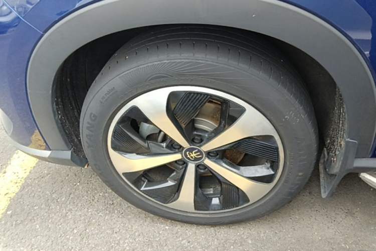 Used BYD Song PLUS New Energy 2021 DM-i 110KM Flagship PLUS Left Front Wheel Hub