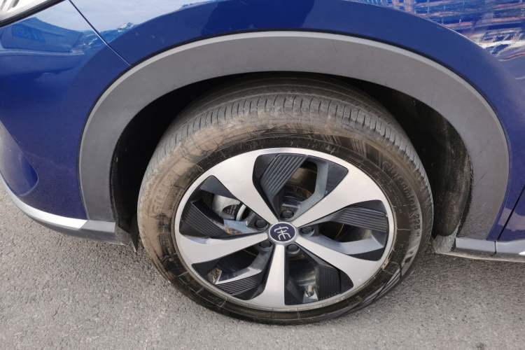 Used BYD Song PLUS New Energy 2021 DM-i 110KM Flagship Model Left Front Wheel Hub