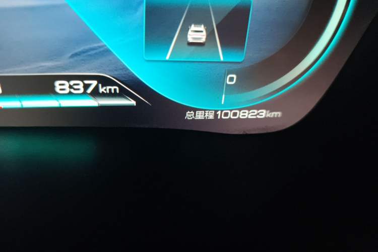 Used BYD Song PLUS New Energy 2021 DM-i 110KM Flagship PLUS Odometer Close Up