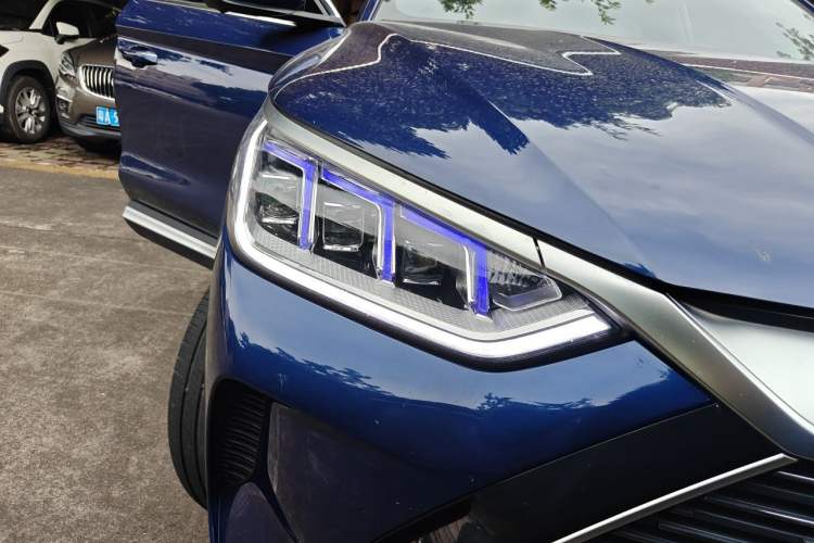 Used BYD Song PLUS New Energy 2021 DM-i 110KM Flagship PLUS Right Front Headlight