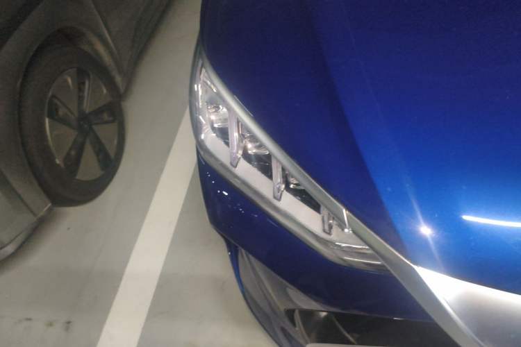 Used BYD Song PLUS New Energy 2021 DM-i 110KM Flagship Model Right Front Headlight