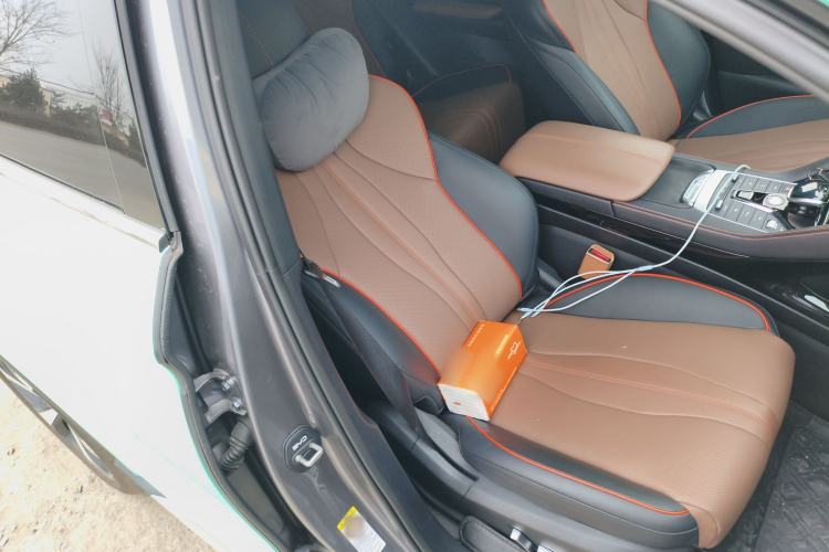 Used BYD Song PLUS New Energy 2021 DM-i 100KM Four-Wheel Drive Flagship PLUS Right Front Seat