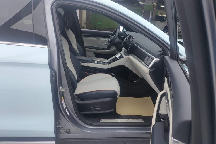 Used BYD Song PLUS New Energy 2021 DM-i 110KM Flagship PLUS Right Front Seat