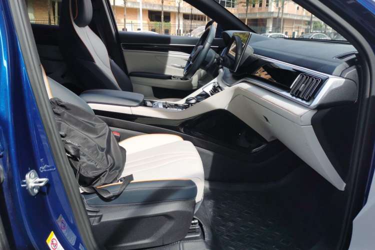 Used BYD Song PLUS New Energy 2021 DM-i 110KM Flagship Model Right Front Seat