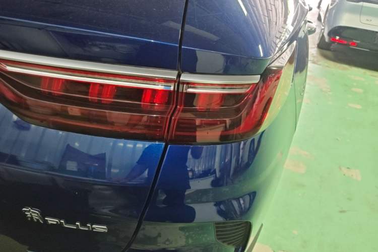 Used BYD Song PLUS New Energy 2021 DM-i 110KM Flagship PLUS Right Rear Taillight